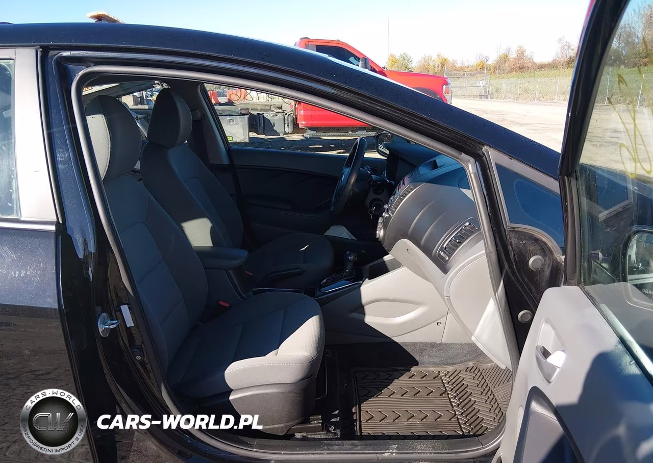 2017 Kia Forte Lx VIN:3KPFK4A71HE098160 - 5