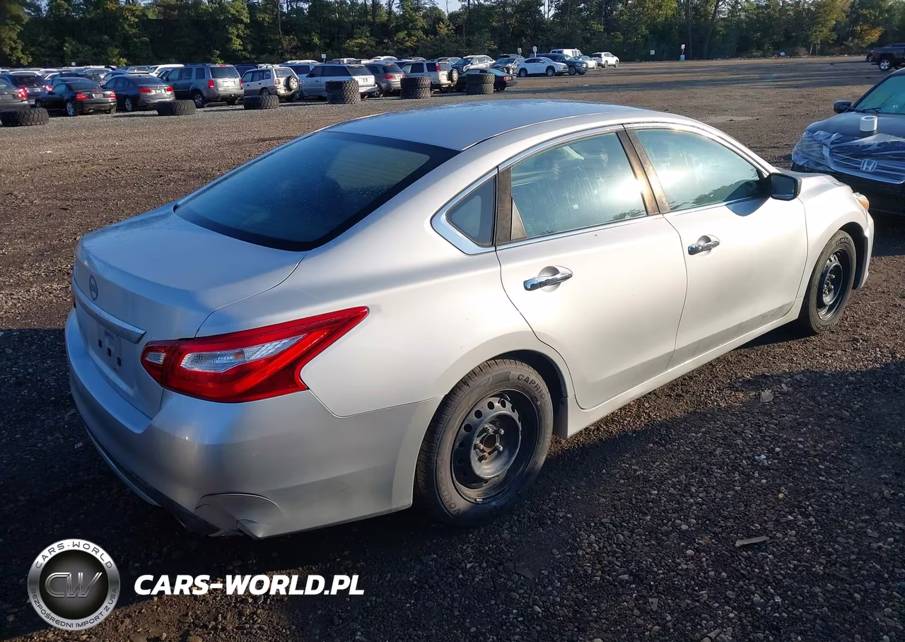 2017 Nissan Altima 2.5 S VIN:1N4AL3AP6HN336426 - 4
