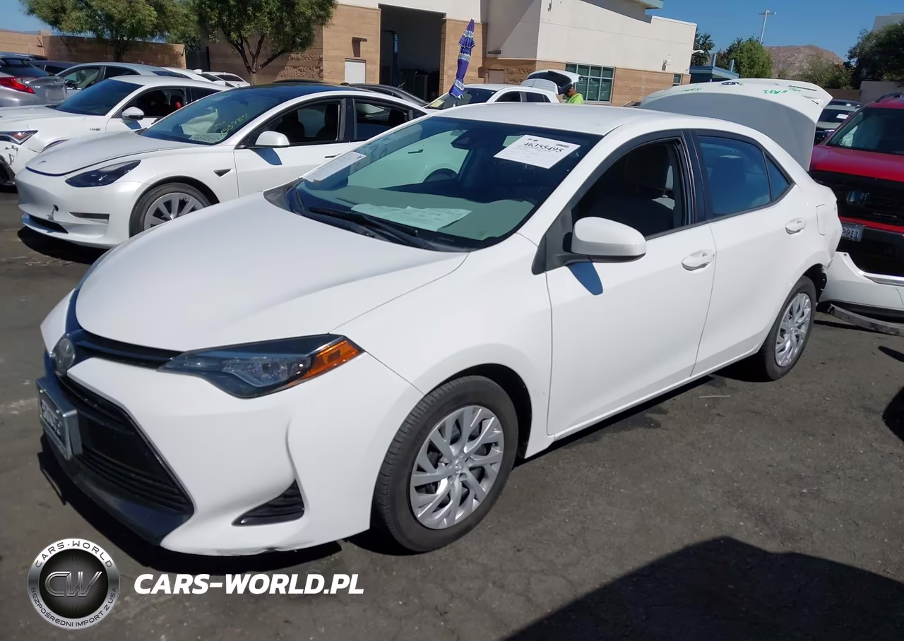 2018 Toyota Corolla Le VIN:5YFBURHE7JP750455 - 2