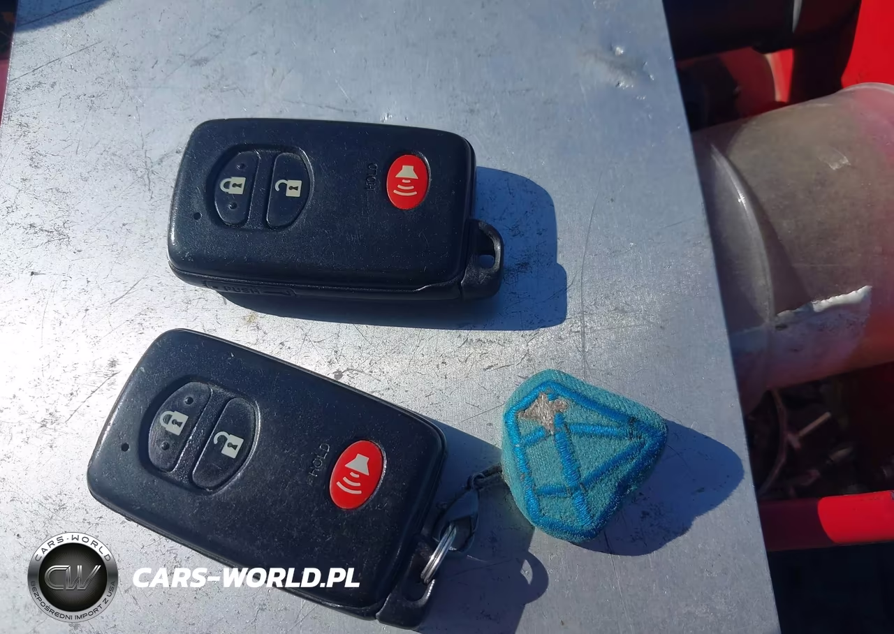 2013 Toyota Prius V Three VIN:JTDZN3EU1D3260031 - 11
