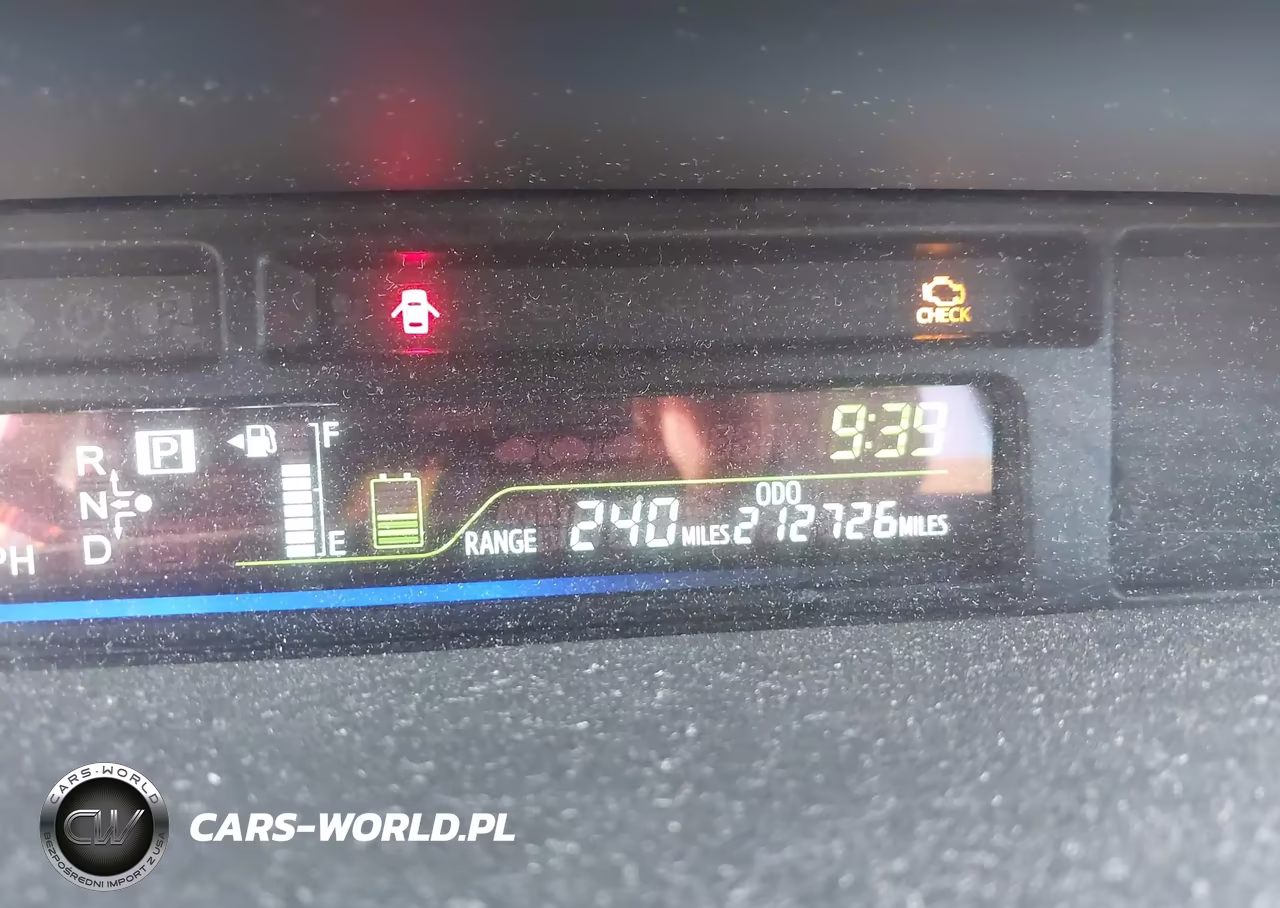 2013 Toyota Prius V Three VIN:JTDZN3EU1D3260031 - 7