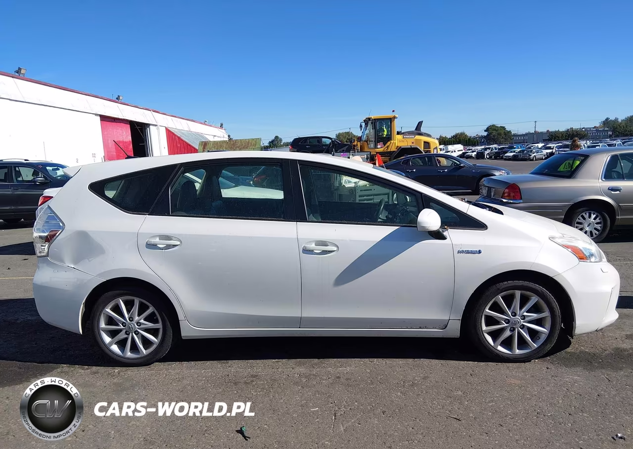 2012 Toyota Prius V Five VIN:JTDZN3EU8C3157445 - 13