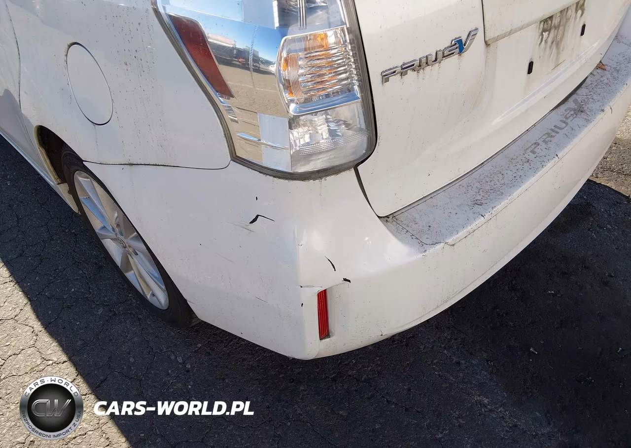 2012 Toyota Prius V Five VIN:JTDZN3EU8C3157445 - 17