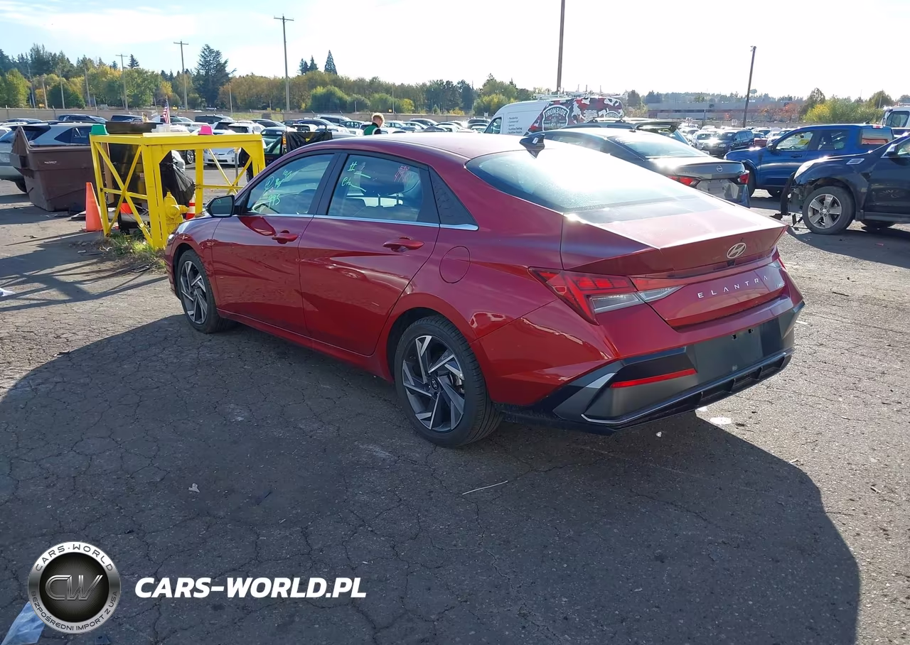 2025 Hyundai Elantra Limited VIN:KMHLP4DG1SU939057 - 3
