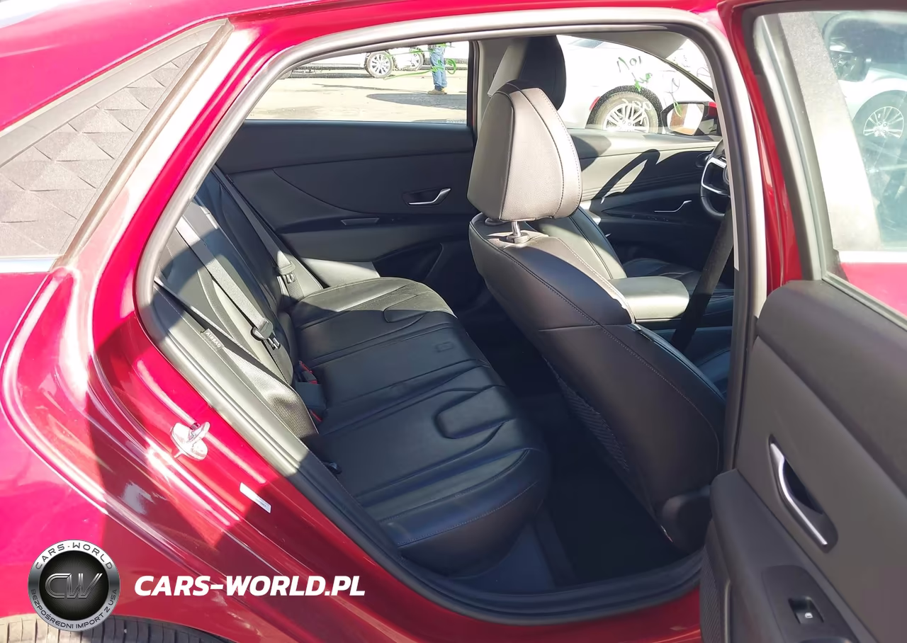 2025 Hyundai Elantra Limited VIN:KMHLP4DG1SU939057 - 8