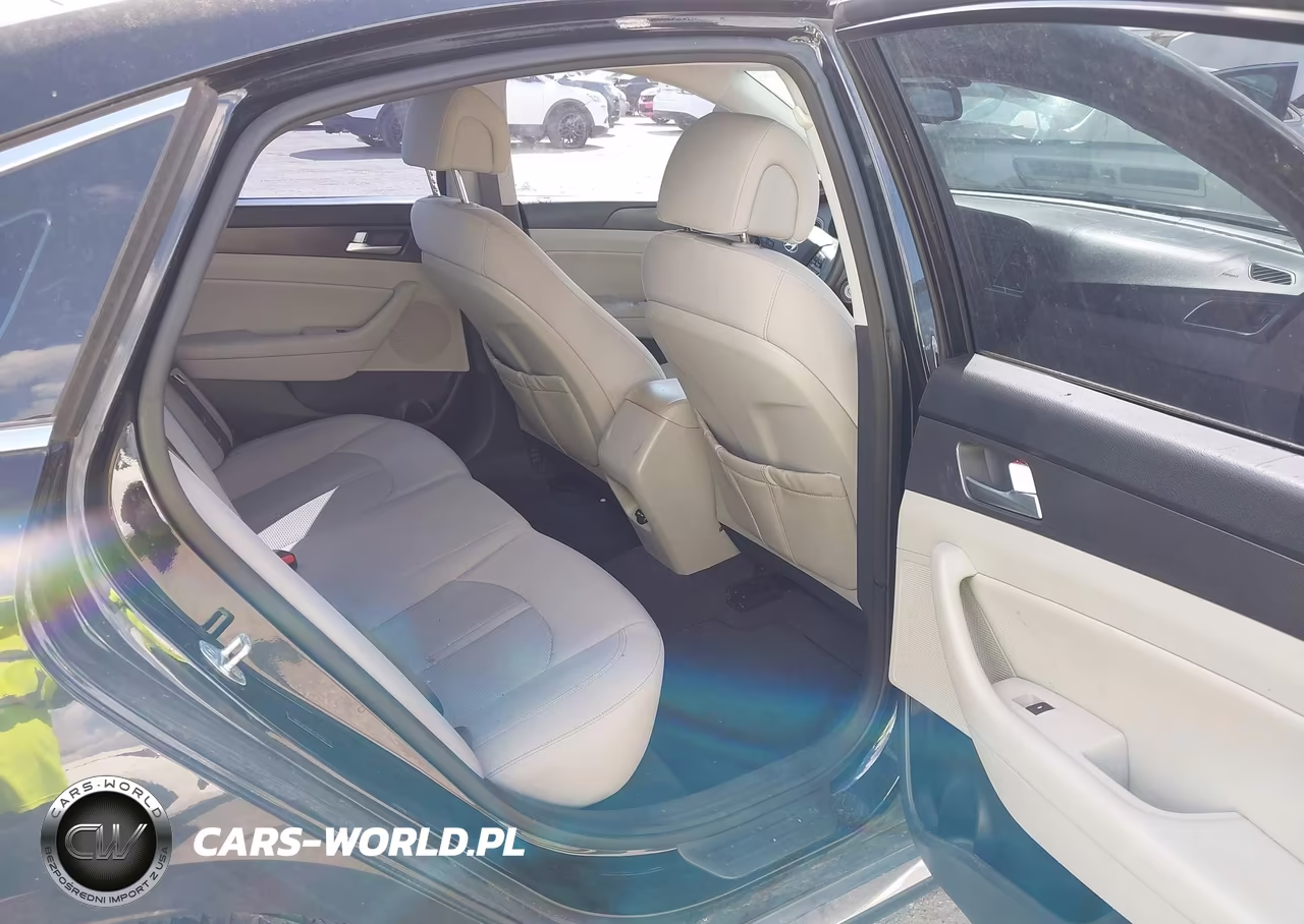 2015 Hyundai Sonata Sport VIN:5NPE34AF8FH032102 - 8