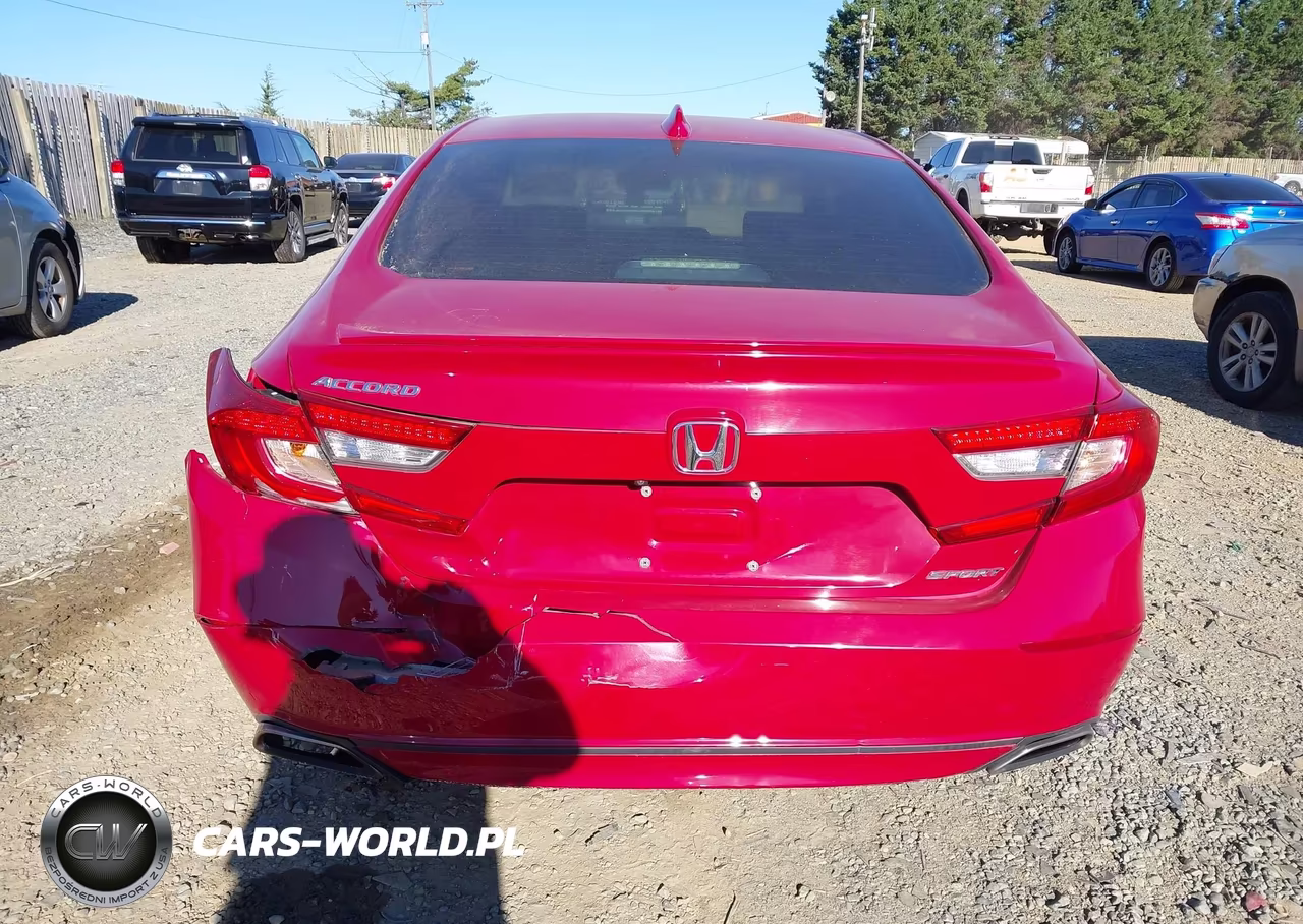 2018 Honda Accord Sport VIN:1HGCV1F31JA182746 - 17