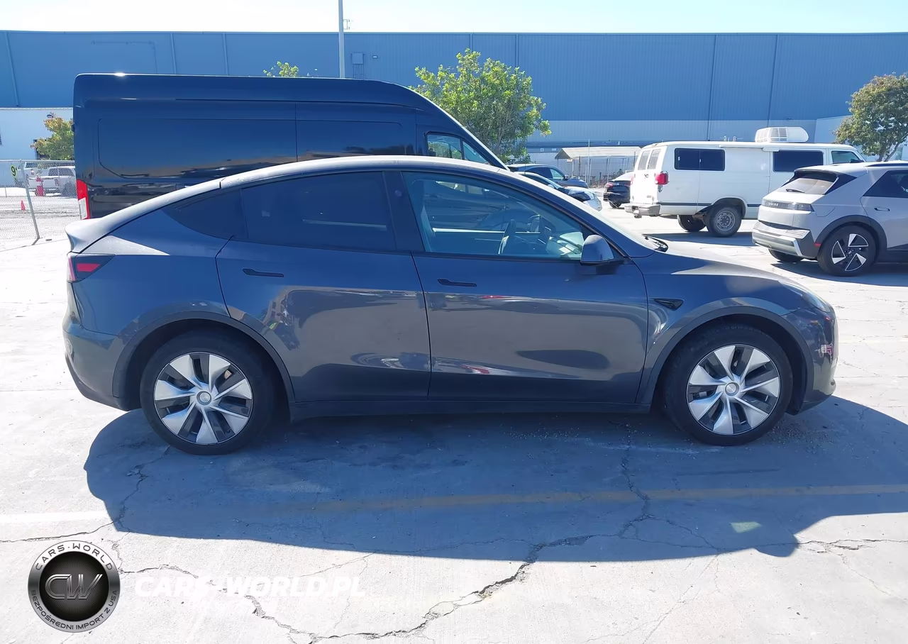 2023 Tesla Model Y Awd-Long Range Dual Motor All-Wheel Drive VIN:7SAYGAEEXPF871902 - 13