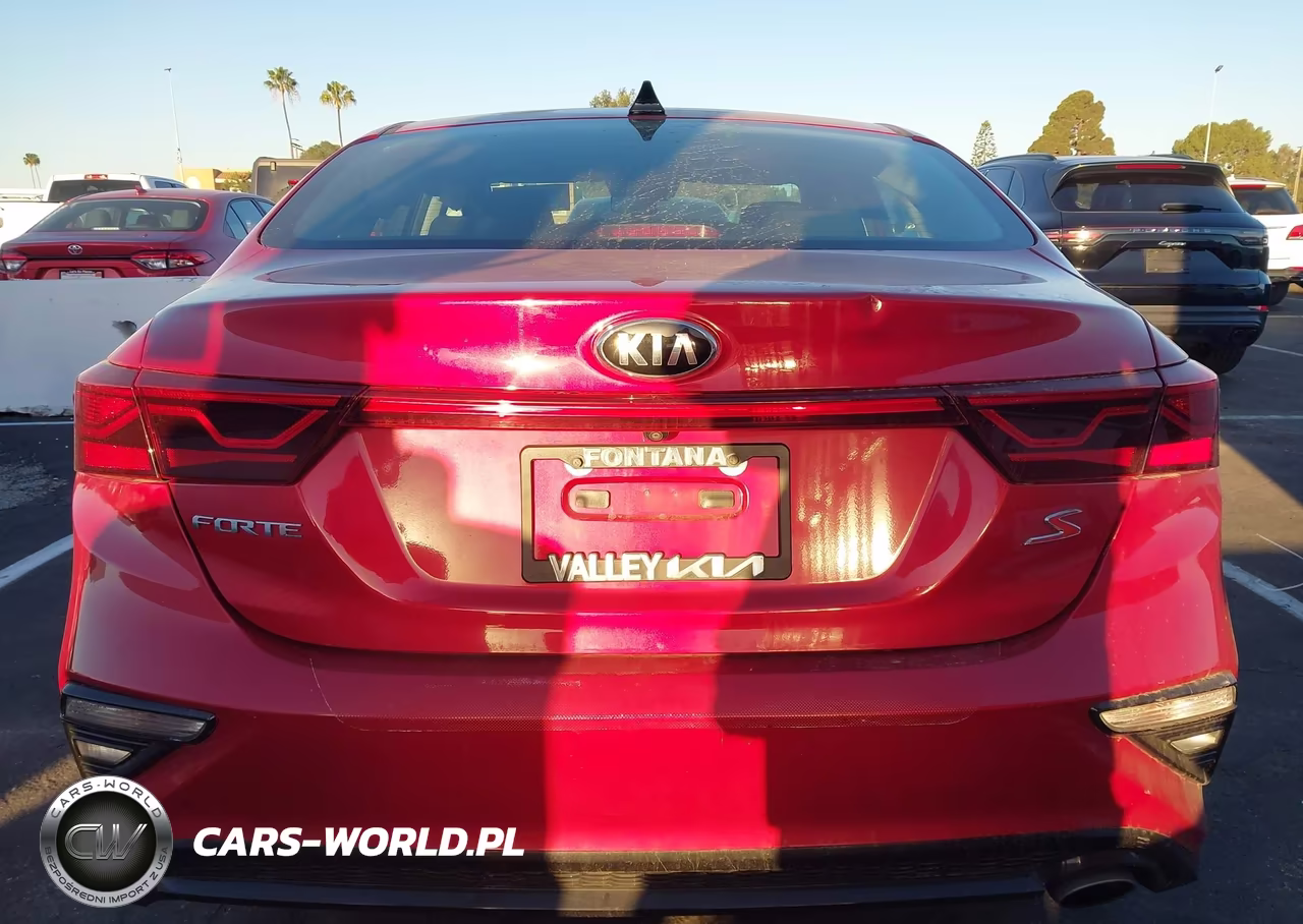 2019 Kia Forte S VIN:3KPF34AD2KE097769 - 16
