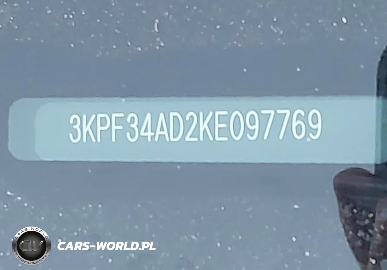 2019 Kia Forte S VIN:3KPF34AD2KE097769 - 17