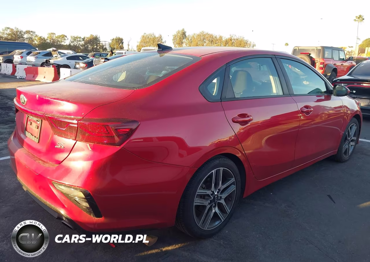 2019 Kia Forte S VIN:3KPF34AD2KE097769 - 4
