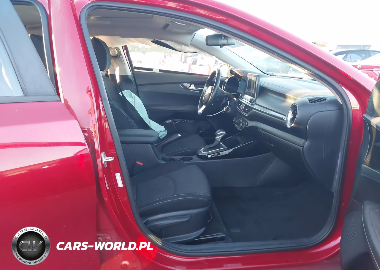 2019 Kia Forte S VIN:3KPF34AD2KE097769 - 5
