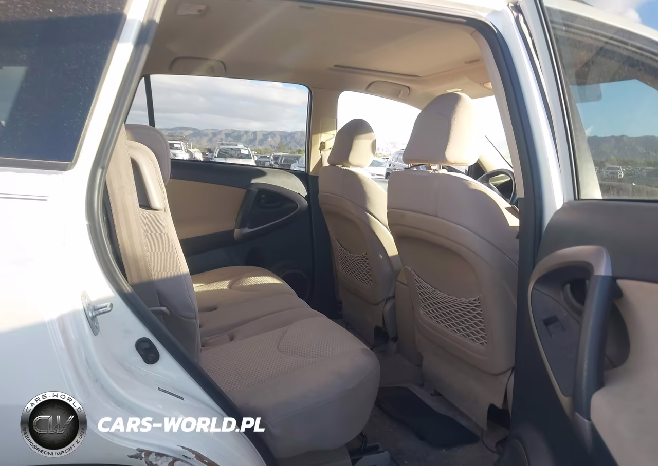 2007 Toyota Rav4 Limited V6 VIN:JTMBK31V275014185 - 8