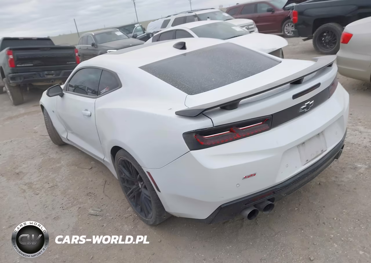 2016 Chevrolet Camaro 2Ss VIN:1G1FH1R71G0189303 - 3