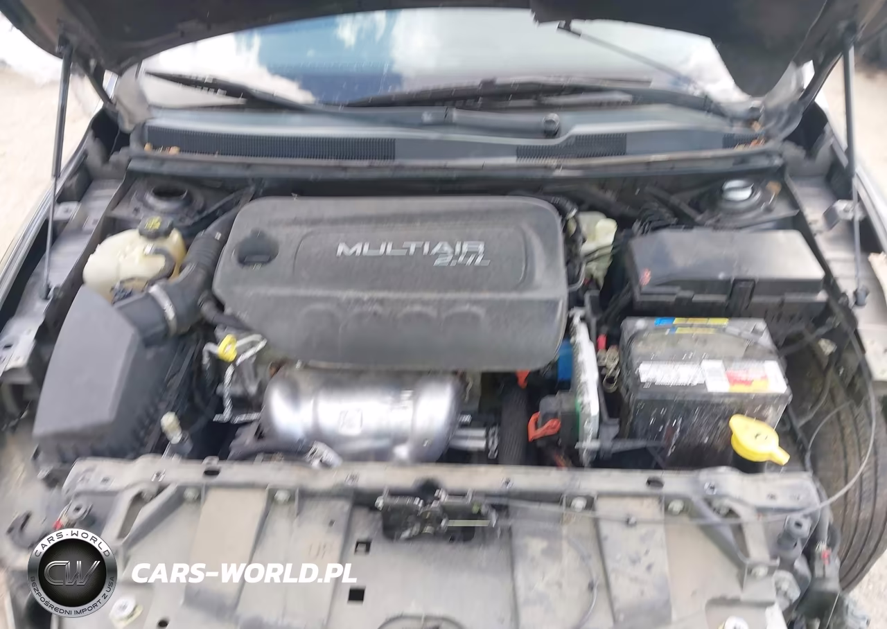 2015 Chrysler 200 Limited VIN:1C3CCCABXFN750611 - 10