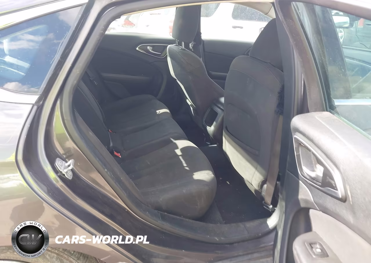 2015 Chrysler 200 Limited VIN:1C3CCCABXFN750611 - 8