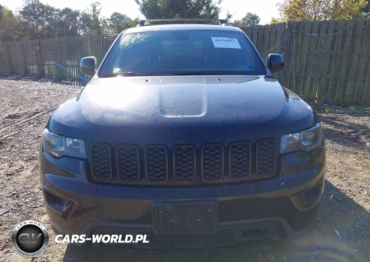 2018 Jeep Grand Cherokee Upland 4X4 VIN:1C4RJFAG1JC469472 - 6