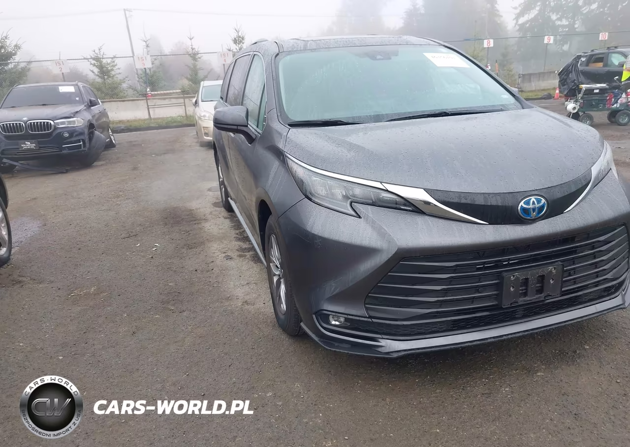 2025 Toyota Sienna Xle-Xle 8 Passenger