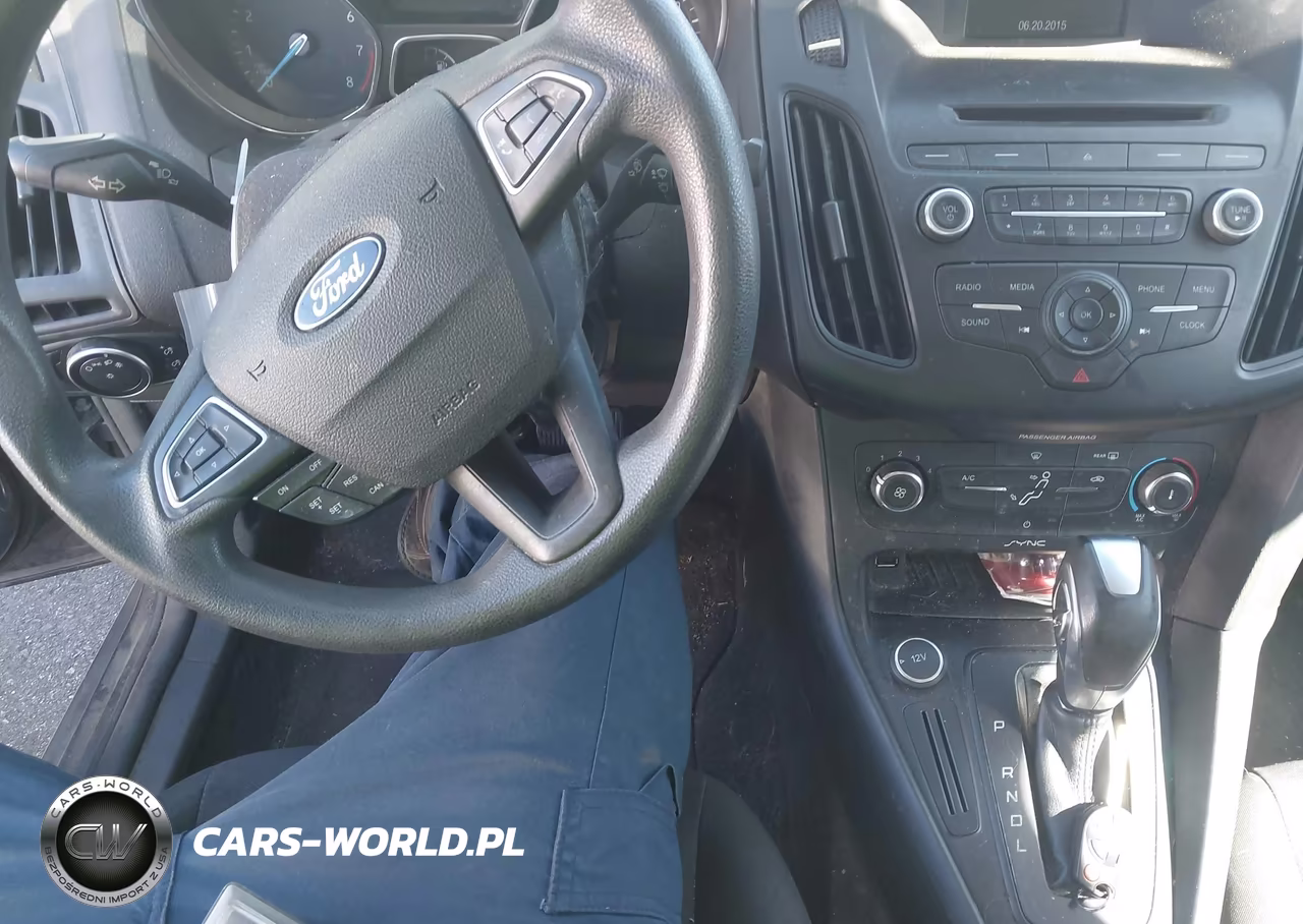 2015 Ford Focus Se VIN:1FADP3F23FL301544 - 11