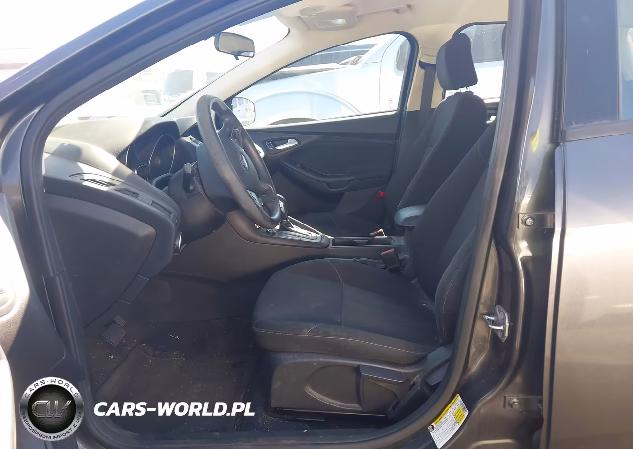 2015 Ford Focus Se VIN:1FADP3F23FL301544 - 5