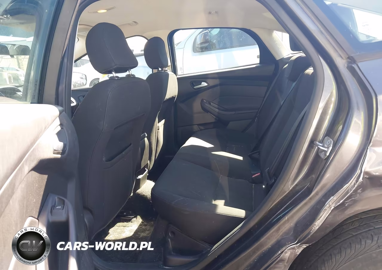 2015 Ford Focus Se VIN:1FADP3F23FL301544 - 8