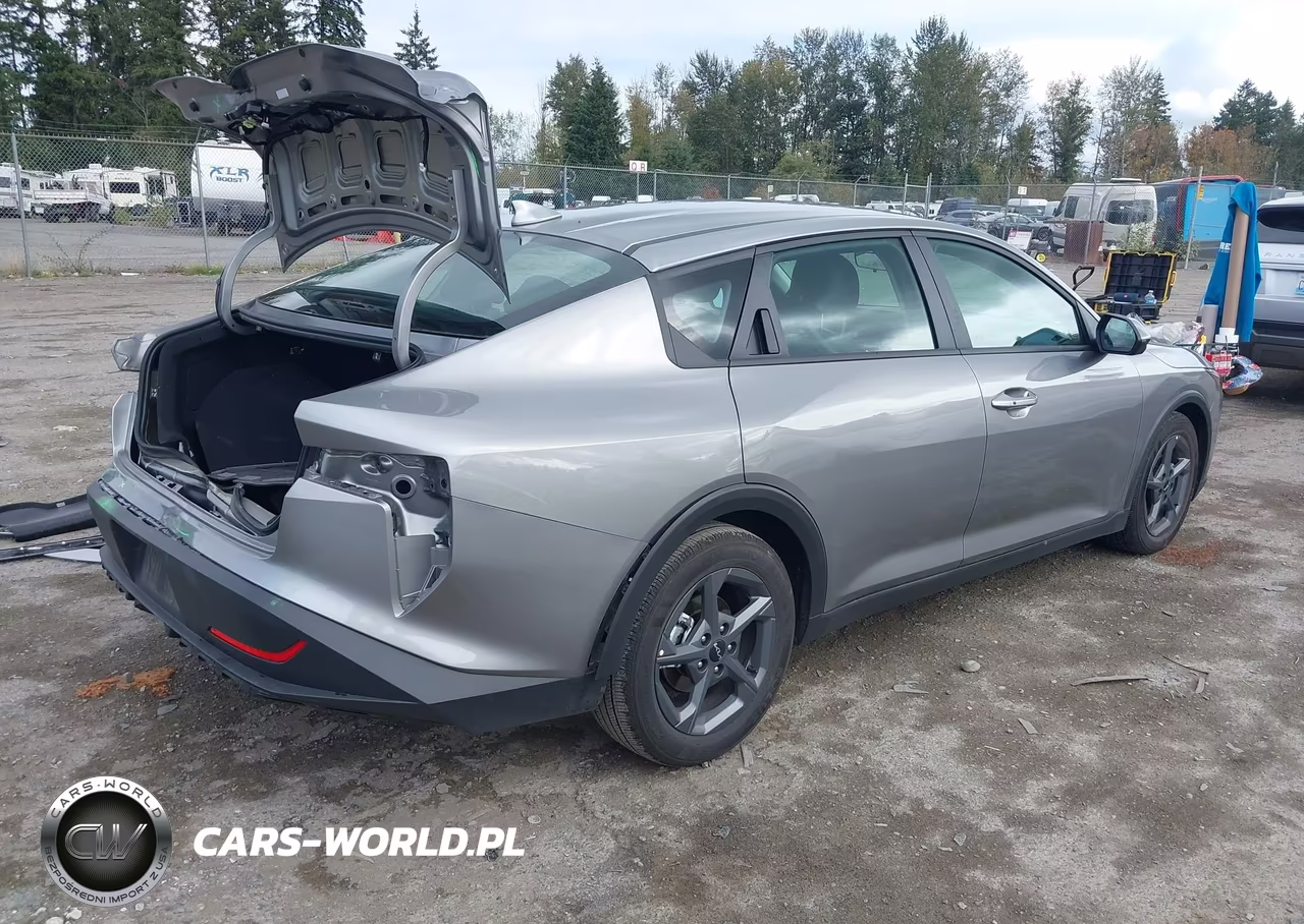 2026 Kia K4 Lxs VIN:3KPFT4DE0TE313432 - 4