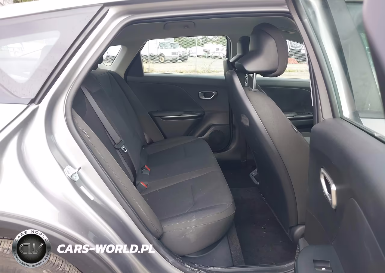 2026 Kia K4 Lxs VIN:3KPFT4DE0TE313432 - 8