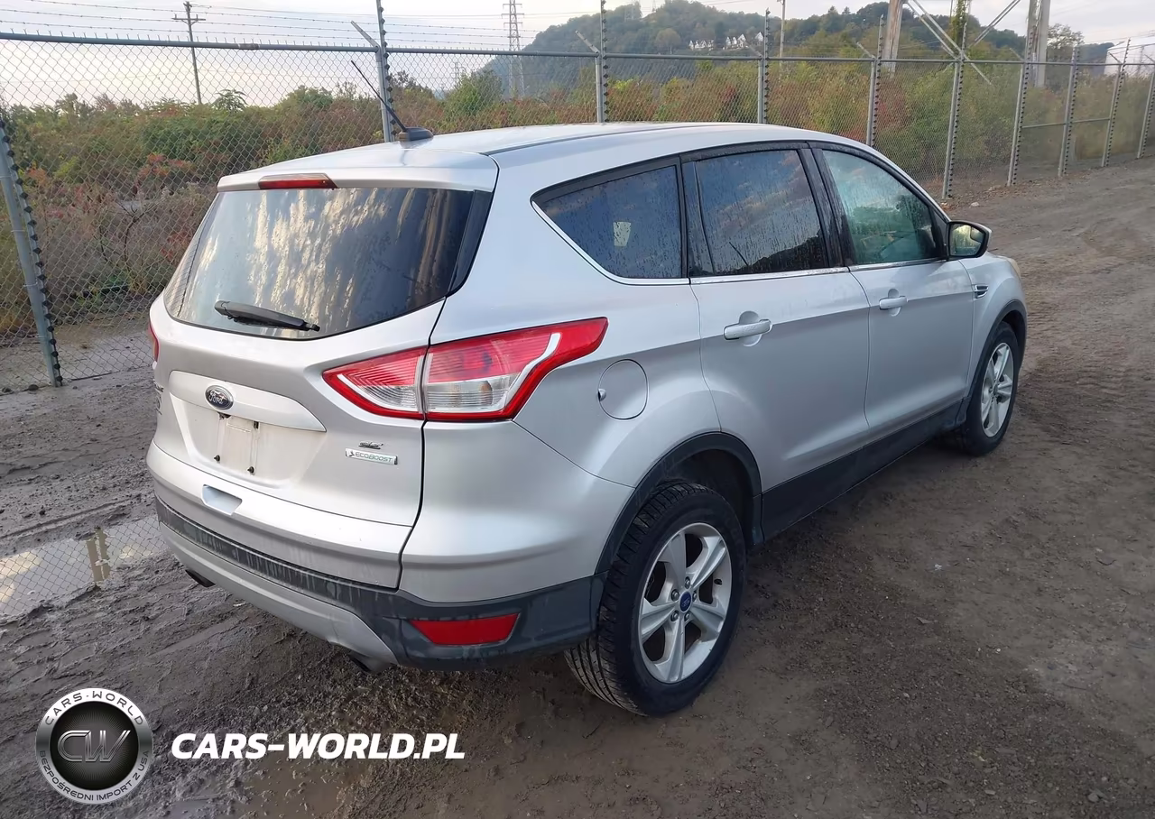 2015 Ford Escape Se VIN:1FMCU0GX2FUB37569 - 4