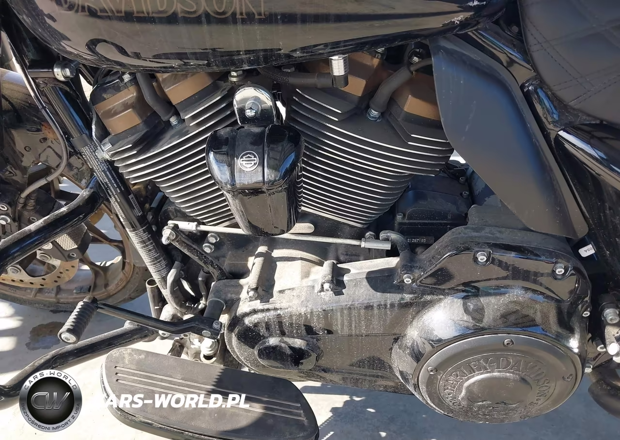 2023 Harley-Davidson Flhxst VIN:1HD1ABL15PB635228 - 9