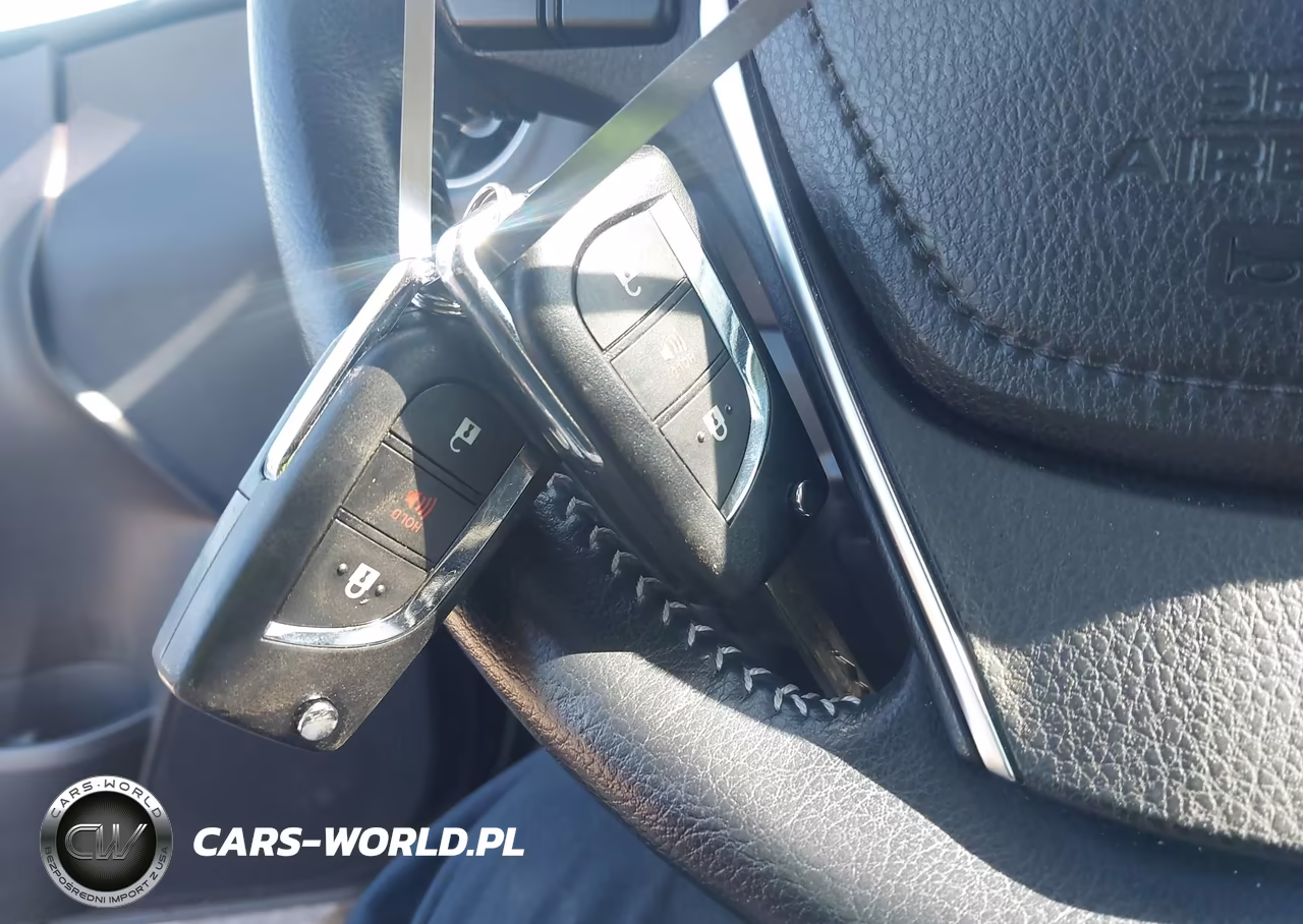 2018 Toyota Corolla Im VIN:JTNKARJE6JJ576008 - 11