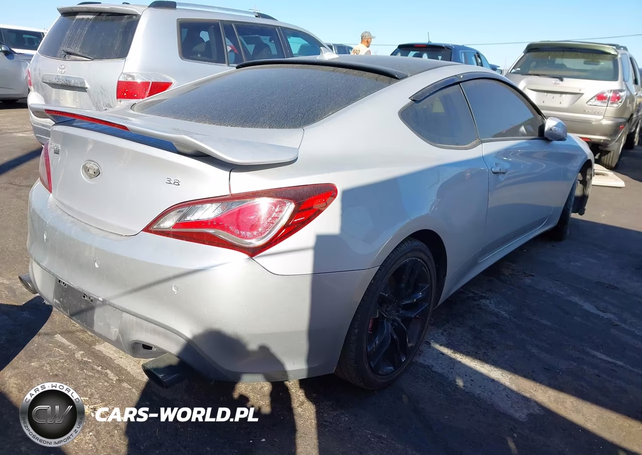 2015 Hyundai Genesis Coupe 3.8L VIN:KMHHU6KJ3FU127595 - 4