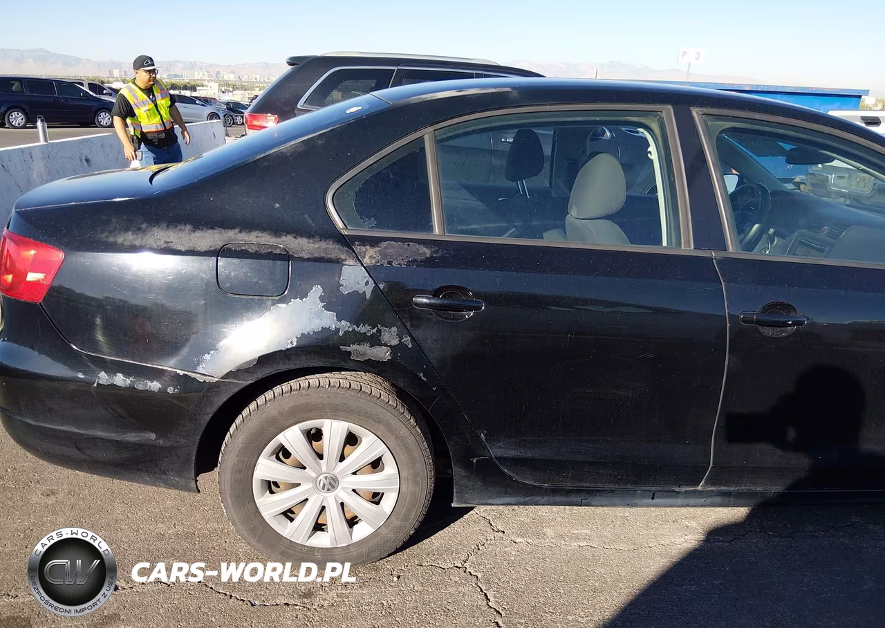 2011 Volkswagen Jetta 2.0L S VIN:3VW2K7AJ7BM300408 - 6