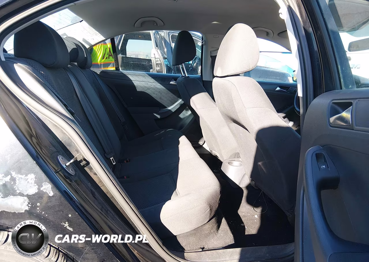 2011 Volkswagen Jetta 2.0L S VIN:3VW2K7AJ7BM300408 - 8
