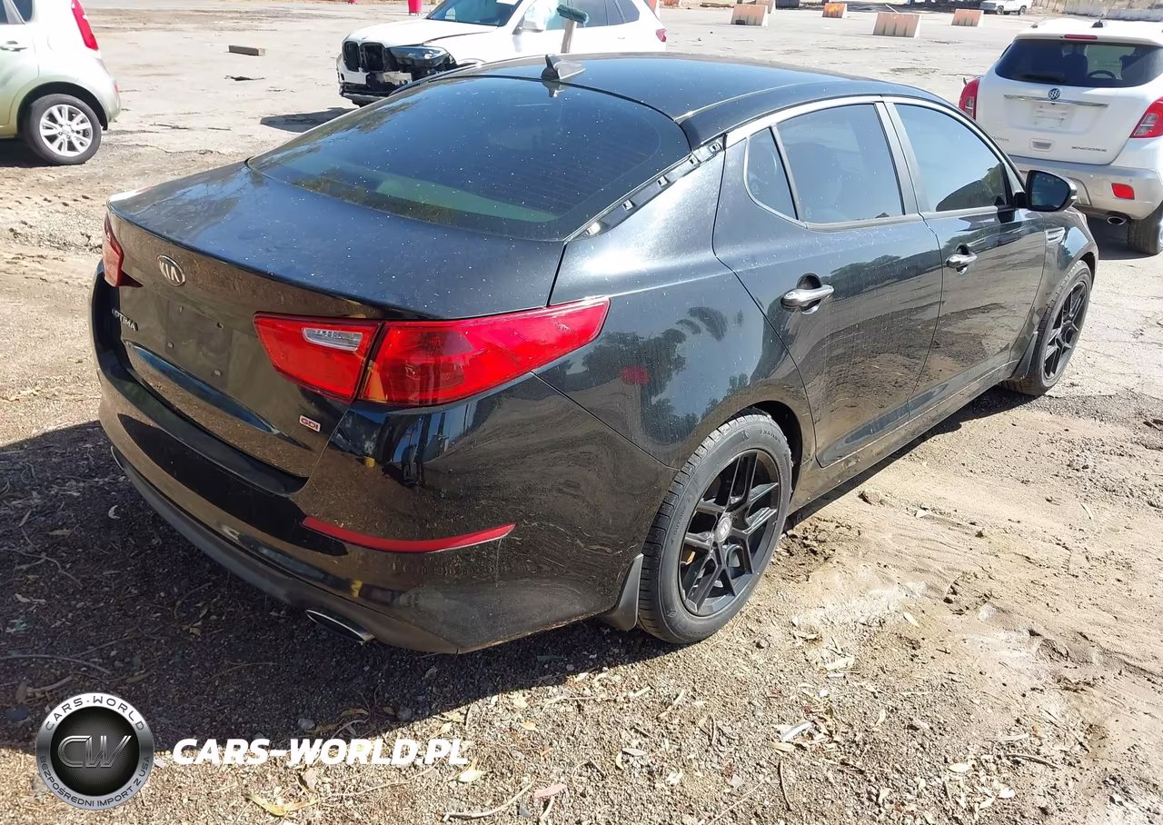 2015 Kia Optima Lx VIN:5XXGM4A75FG487922 - 4