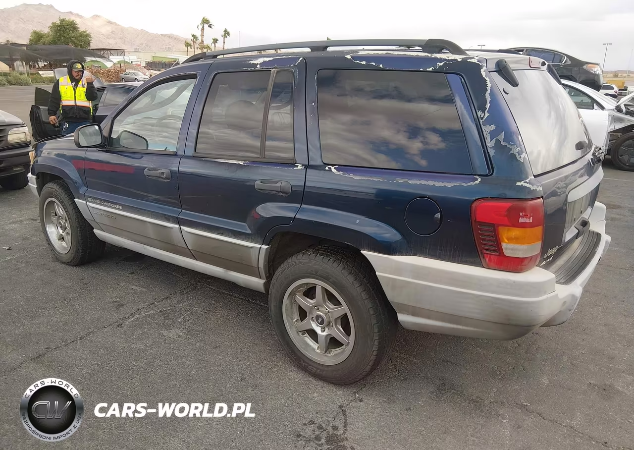 2002 Jeep Grand Cherokee Laredo VIN:1J4GW48N72C196390 - 3