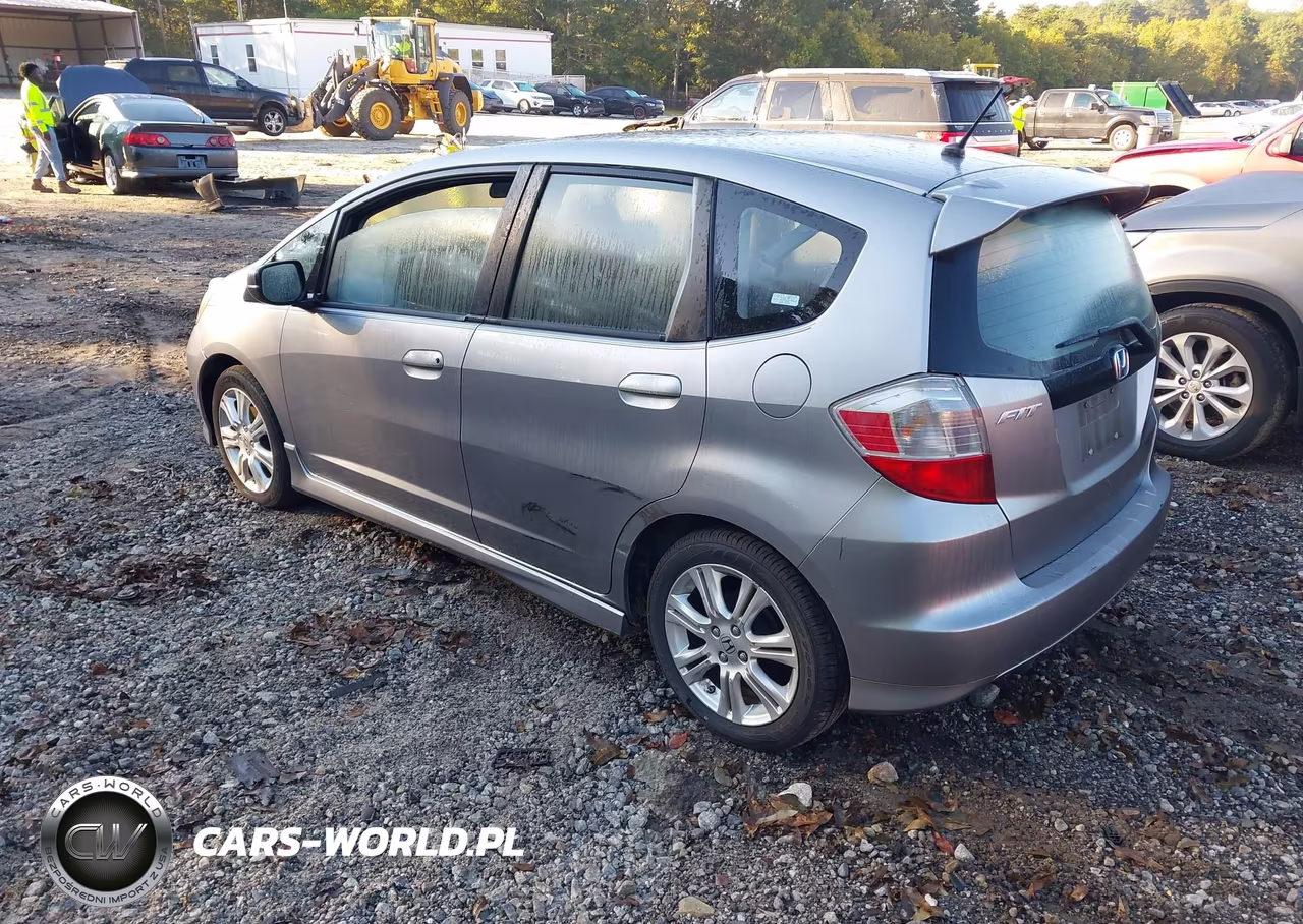 2009 Honda Fit Sport VIN:JHMGE87409S042157 - 3