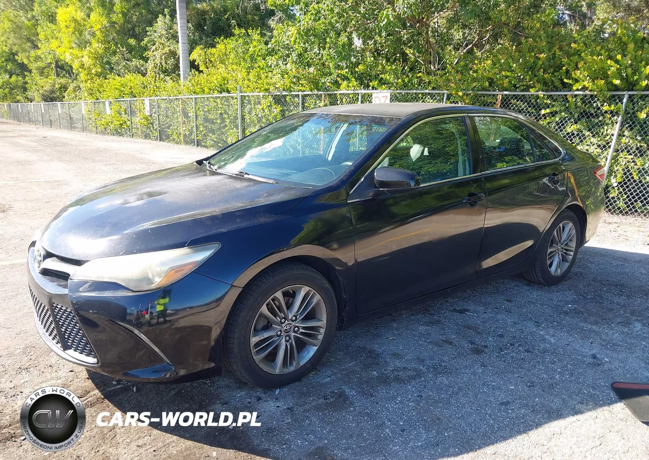 2015 Toyota Camry Se VIN:4T1BF1FKXFU975057 - 18