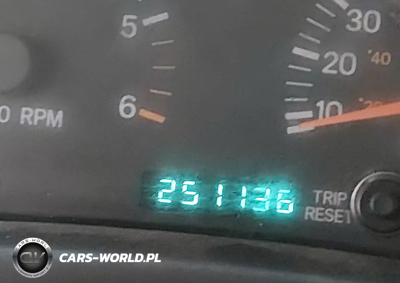 2000 Jeep Cherokee Classic VIN:1J4FF58S0YL109526 - 15