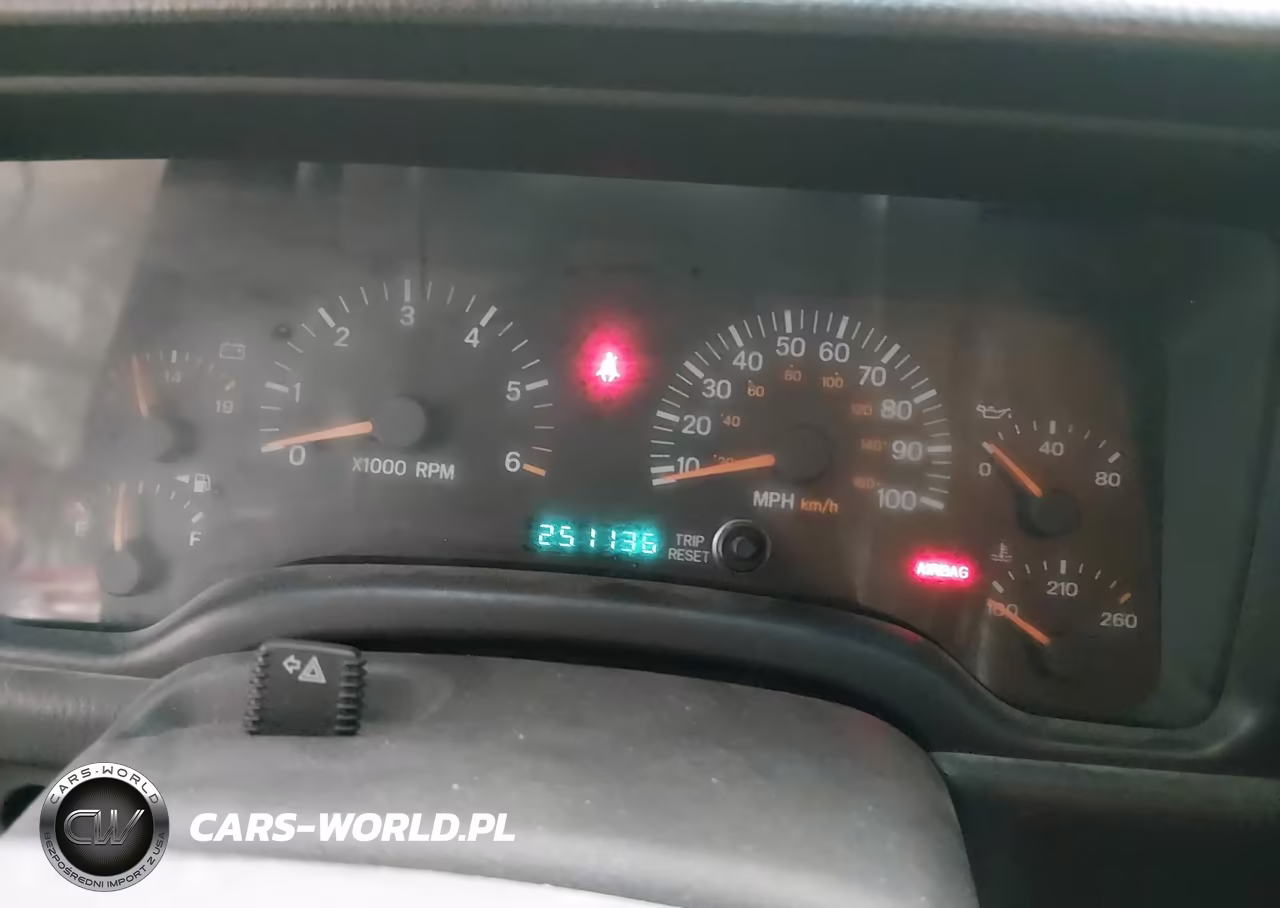 2000 Jeep Cherokee Classic VIN:1J4FF58S0YL109526 - 7