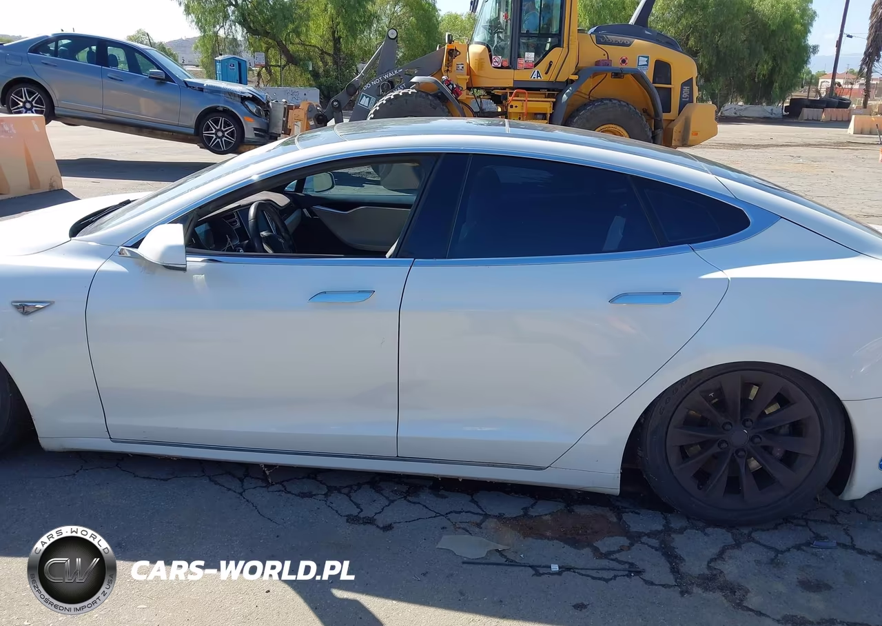 2016 Tesla Model S 60D-70D-75D-85D-90D VIN:5YJSA1E2XGF140932 - 14