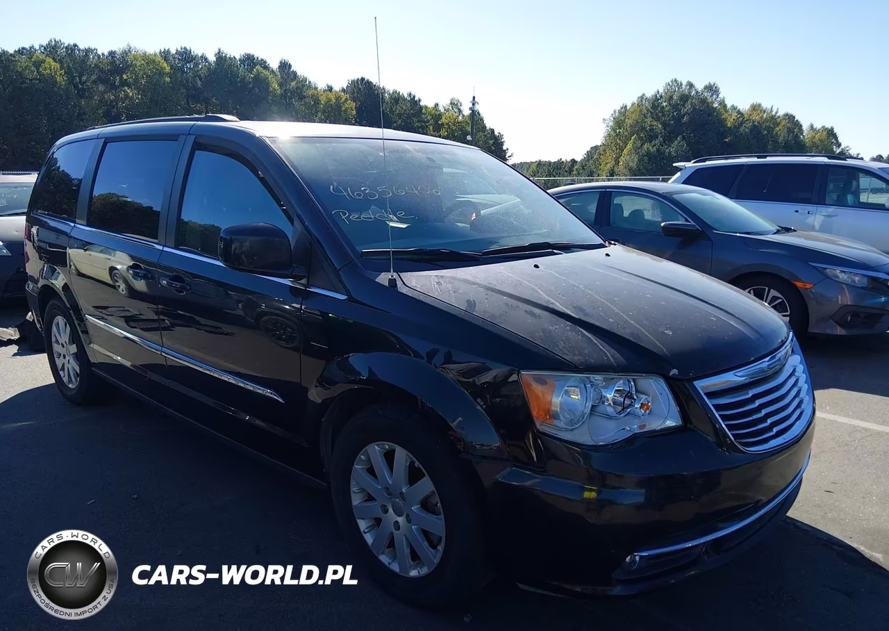 2016 Chrysler Town & Country Touring – zdjęcie 1 z 16