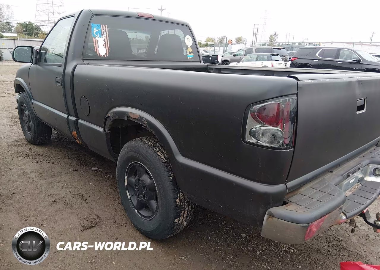 2000 Chevrolet S-10 Ls VIN:1GCDT14W5YK132572 - 3