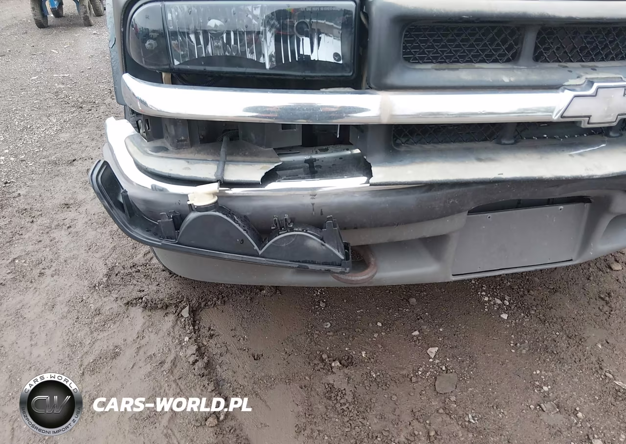 2000 Chevrolet S-10 Ls VIN:1GCDT14W5YK132572 - 5