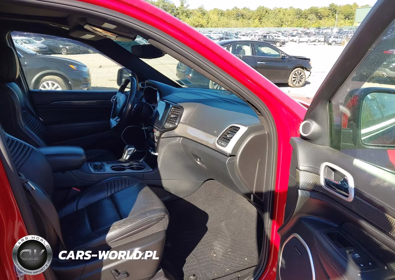2019 Jeep Grand Cherokee Trackhawk 4X4 VIN:1C4RJFN98KC792401 - 5