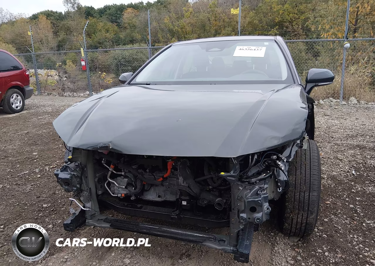 2025 Toyota Camry Le VIN:4T1DBADK7SU029919 - 13