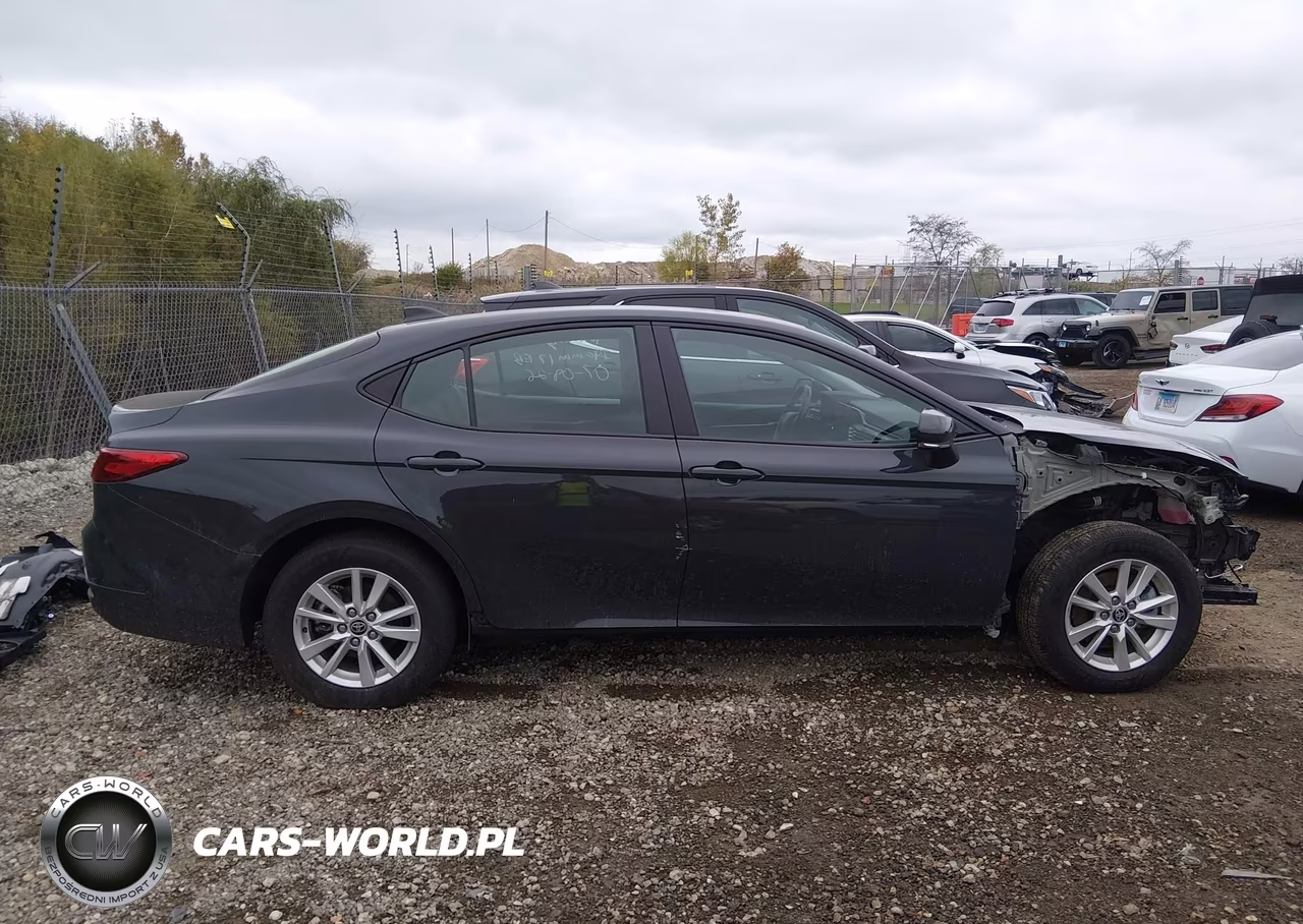 2025 Toyota Camry Le VIN:4T1DBADK7SU029919 - 14