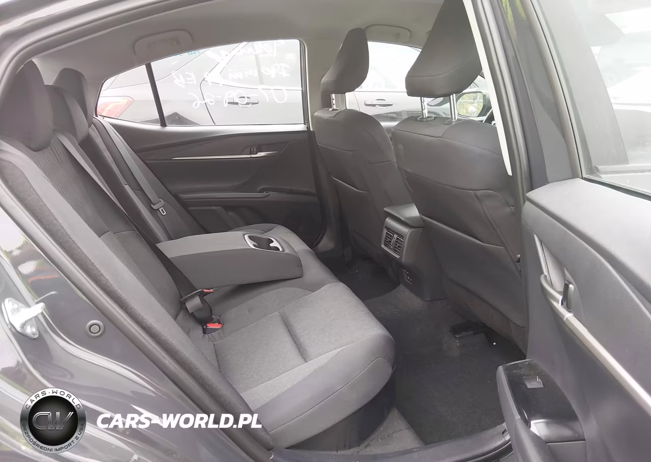 2025 Toyota Camry Le VIN:4T1DBADK7SU029919 - 8