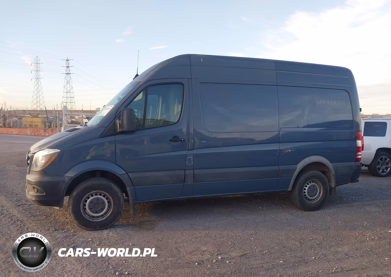 2018 Mercedes-Benz Sprinter 2500 Standard Roof V6 VIN:WD3PE7CD7JP623030 - 14