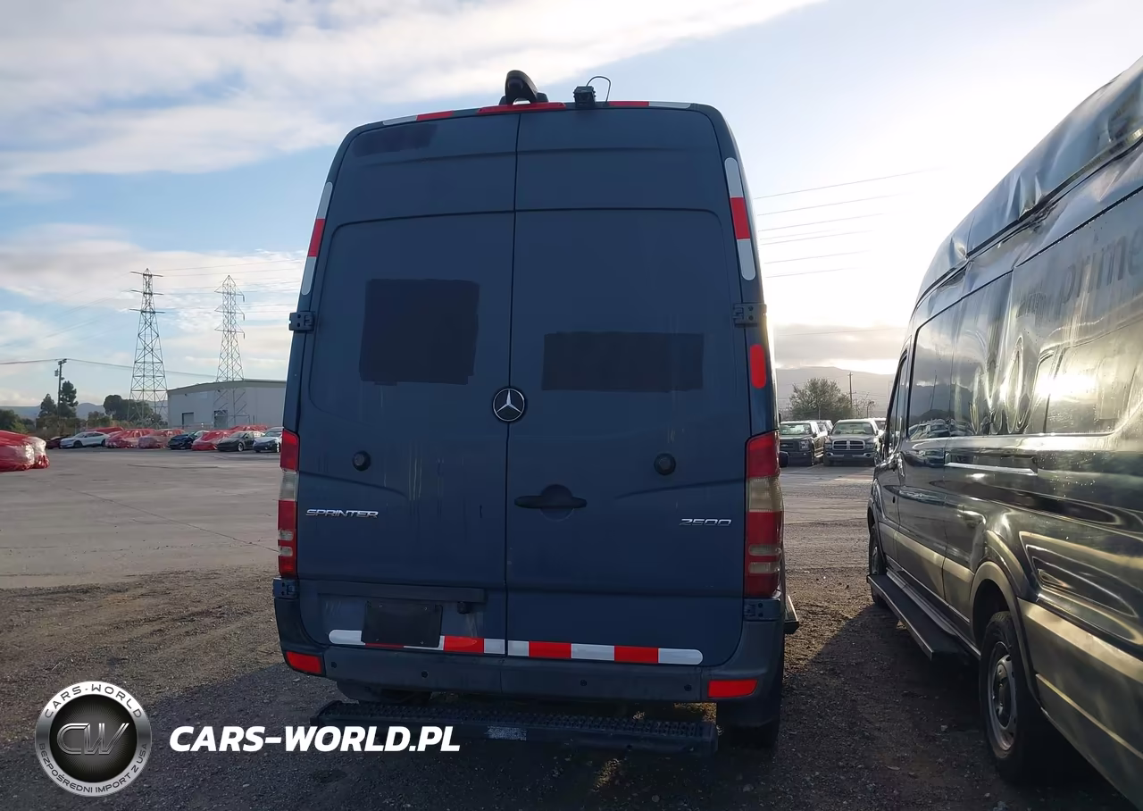 2018 Mercedes-Benz Sprinter 2500 Standard Roof V6 VIN:WD3PE7CD7JP623030 - 16
