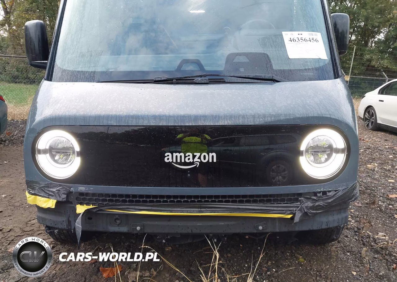 2023 Rivian Delivery 700 VIN:7FCEHEB71PN007472 - 10